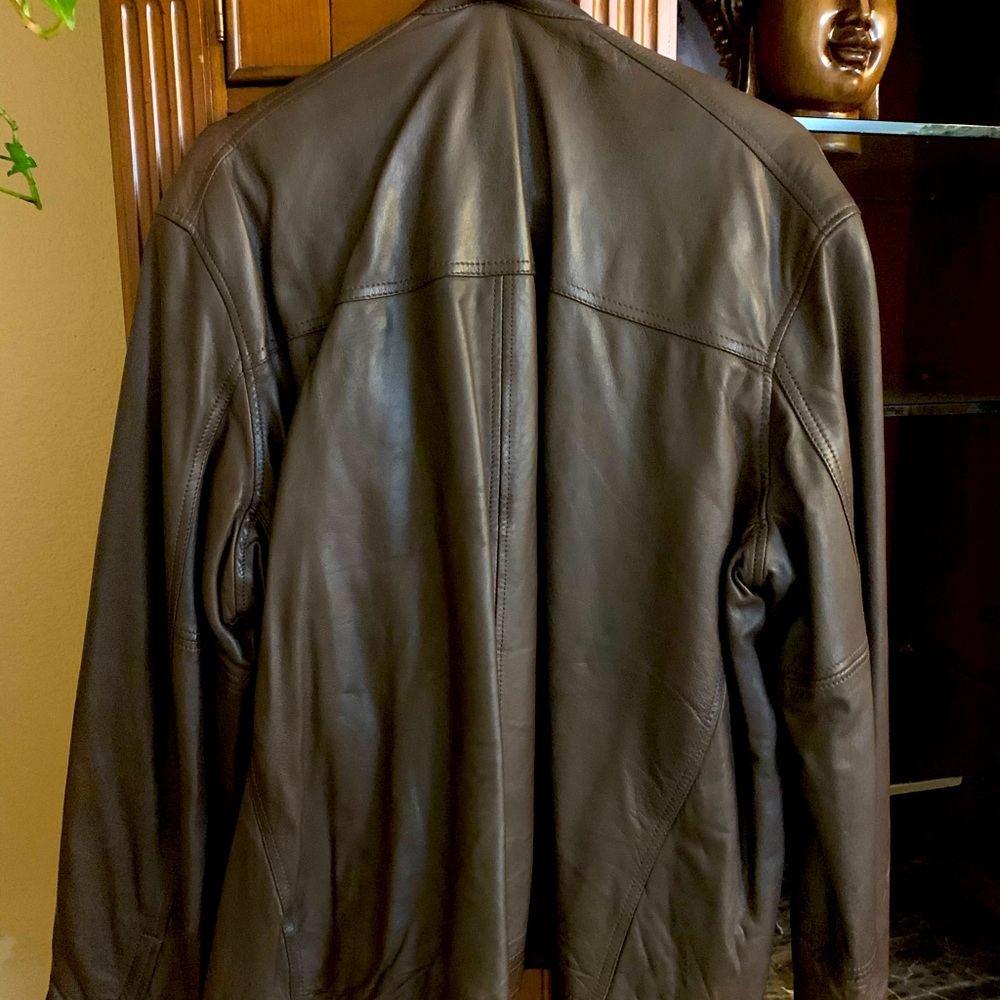 Leather jacket - Picture 2 of 3